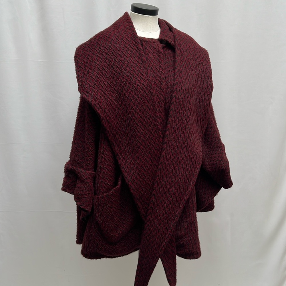 Lindsey Thornburg Burgundy/Black Chevron Alpaca Blend Shawl Cape Coat - Picture 1 of 16